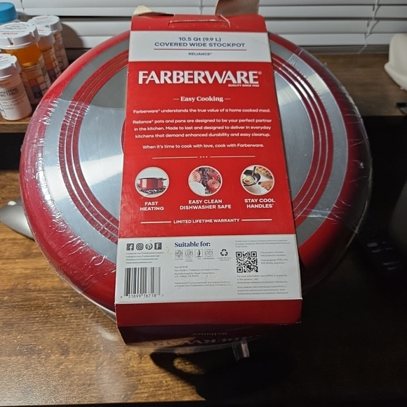 Farberware Red Nonstick Covered Stockpot 10.5 Qt New In Box - Picture 3 of 5